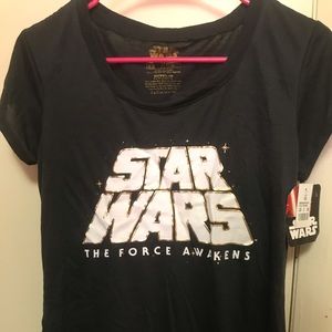 Star Wars the force awakens woman’s T-shirt XS New With Tags